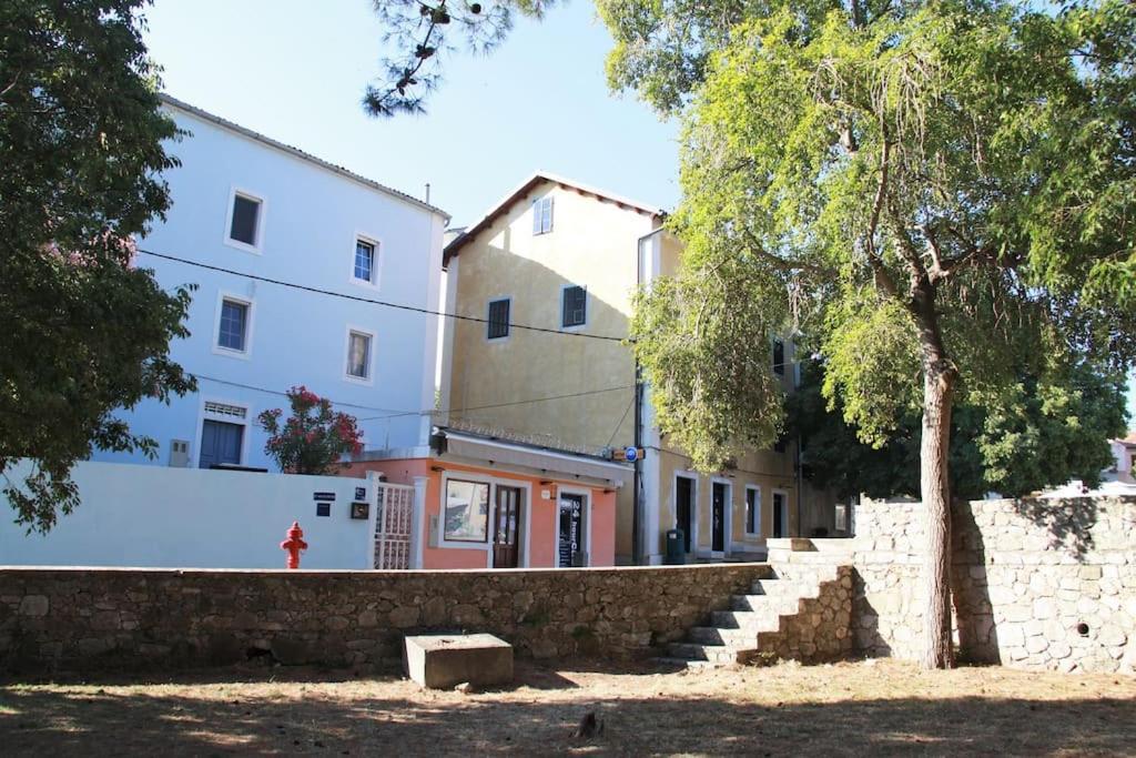 Nerezine Apartmany Centrum Экстерьер фото